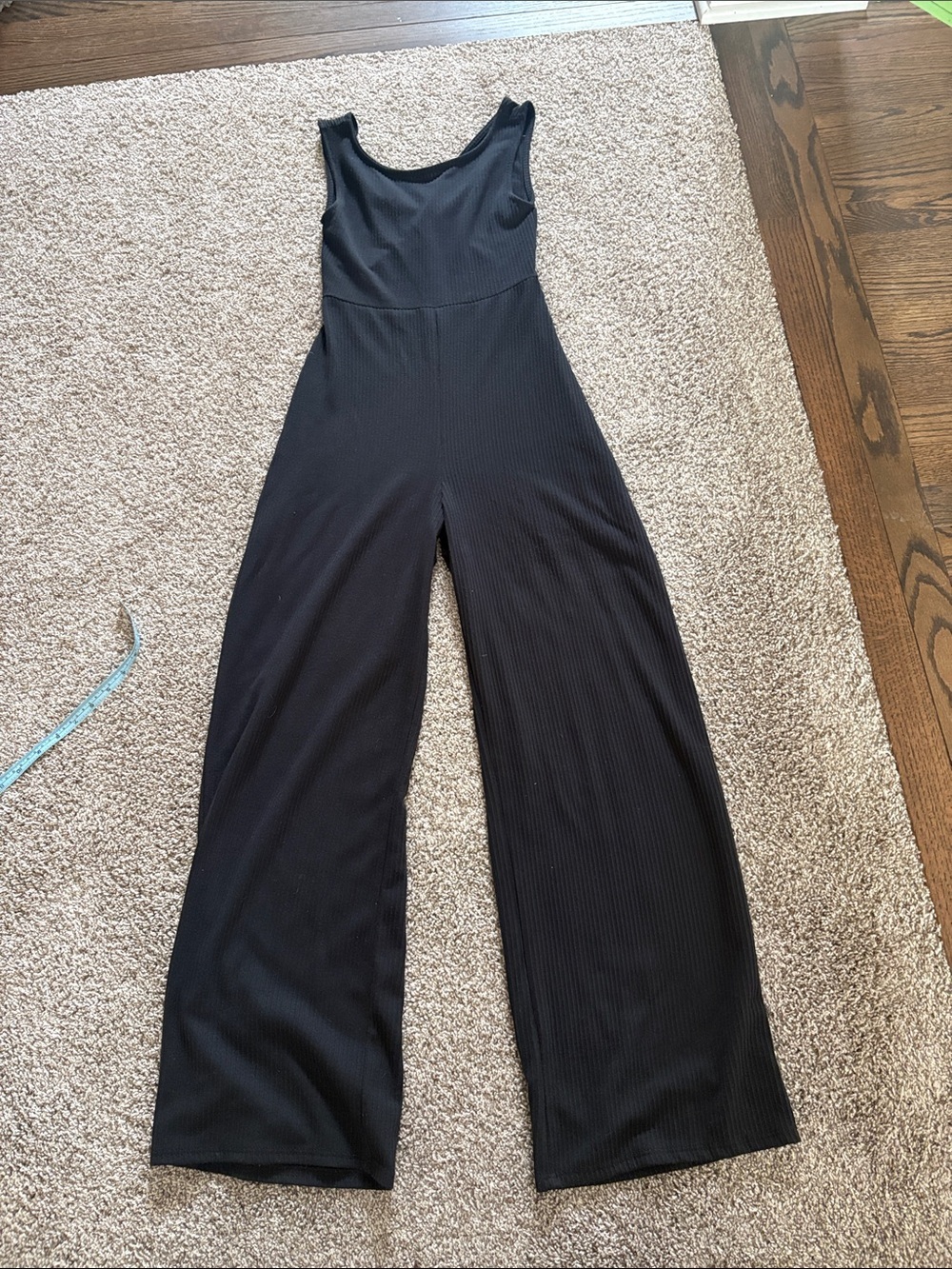 Sleeveless Black Wide-Leg Jumpsuit
